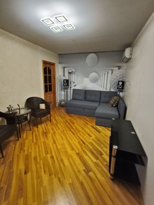 ул. Остапа Вишни, 37 (г. Днепр, Жовтневый район) - Продається будинок, 57000 $ - АФНУ